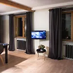 Hermann View Apartment